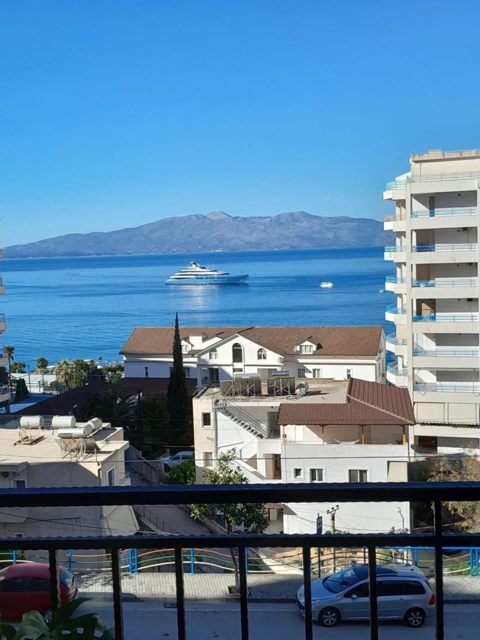 Franci Apartments 2 Sarandë Rum bild